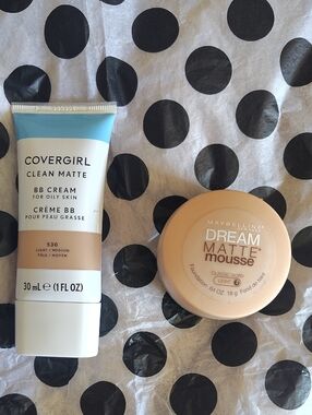 CoverGirl Clean Matte BB Cream - Light/Medium 530 2pk